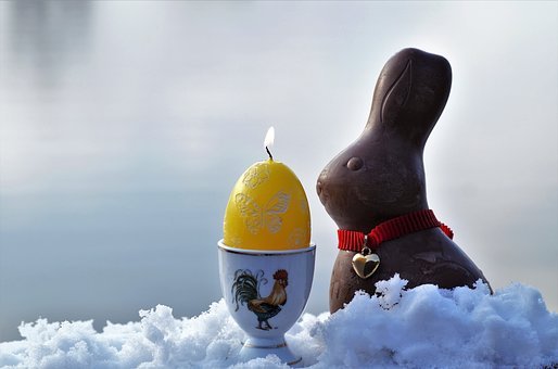 野兔, 复活节, 巧克力, 传统, 假期, 在雪地里, 蜡烛, 燃烧, 蛋
